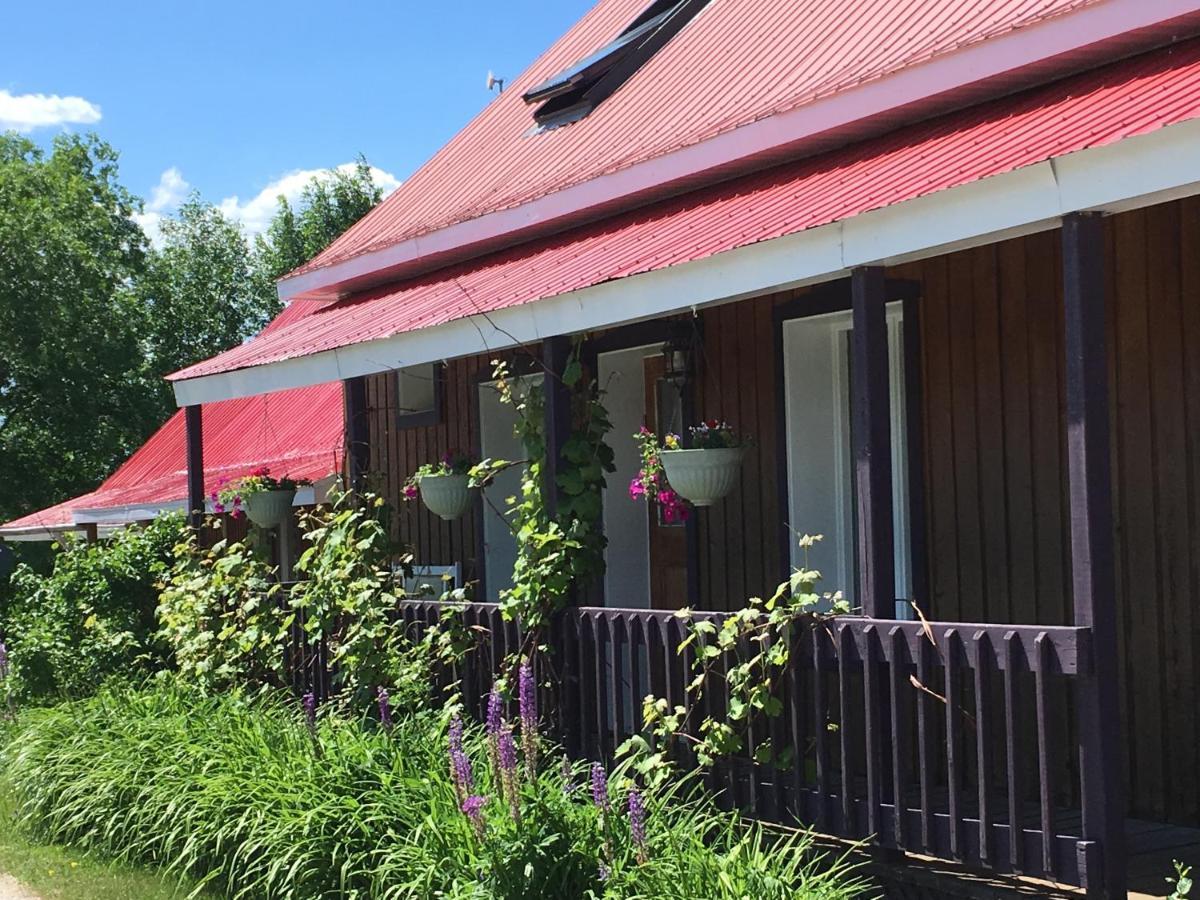 L'Aubergine Hotel Saint Hilarion Екстериор снимка